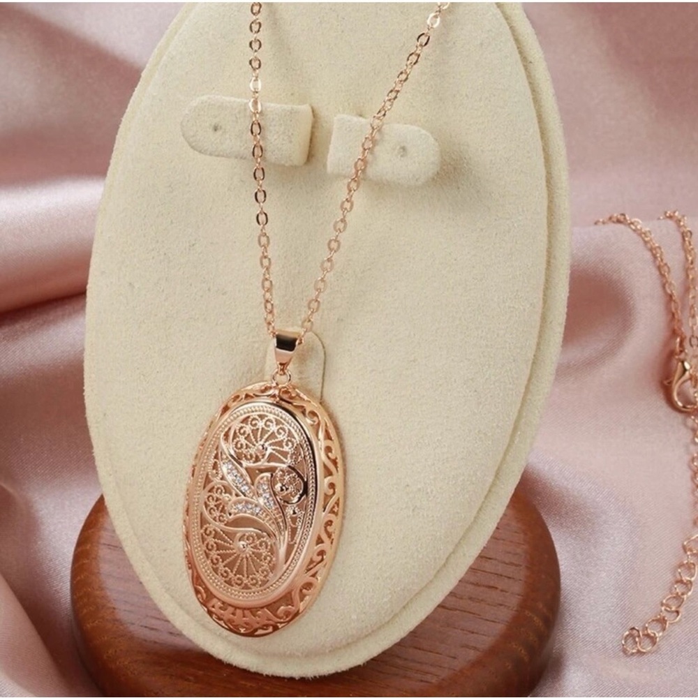 585 Stamped Rose Gold Plated Sterling Silver Vintage Style Oval Zircon Necklace - Picture 2 of 9